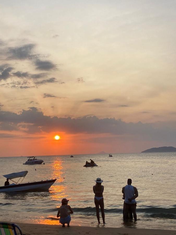 Suite Pe Na Areia- Espaco Independente Na Praia Do Curral Com Localizacao Privilegiada - Simplicidade E Comodidade Com O Por Do Sol Mais Lindo De Ilhabela - Melhor Custo Beneficio Para Ate 4 Pessoas , Na Av Jose Pacheco Do Nascimento Nº 7682 Luaran gambar