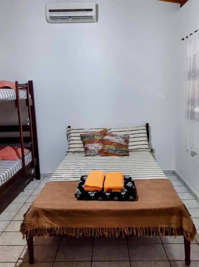 Suite Pe Na Areia- Espaco Independente Na Praia Do Curral Com Localizacao Privilegiada - Simplicidade E Comodidade Com O Por Do Sol Mais Lindo De Ilhabela - Melhor Custo Beneficio Para Ate 4 Pessoas , Na Av Jose Pacheco Do Nascimento Nº 7682 Luaran gambar